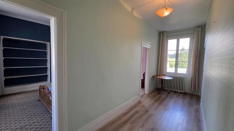 Propriété - 204 m² - 10 pièces