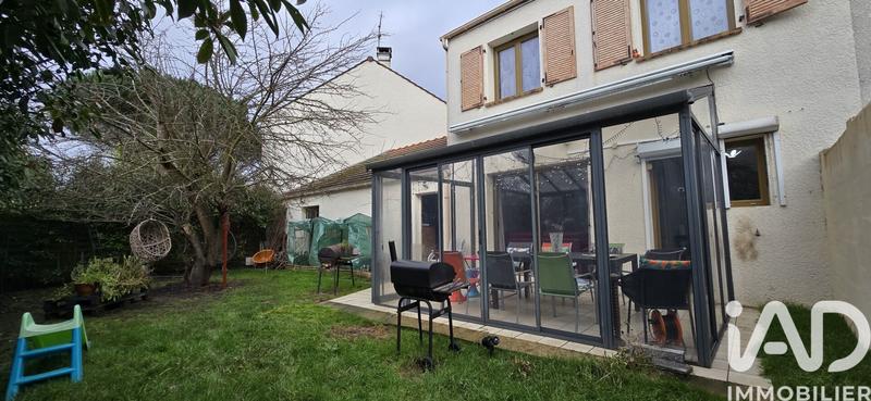 Maison - 94 m² - 5 pièces