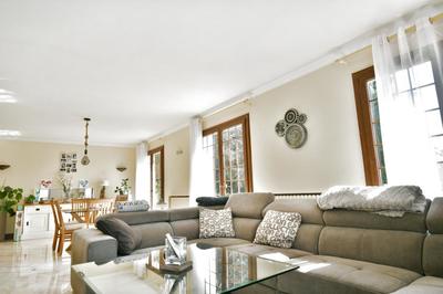 Maison - 186 m² - 7 pièces