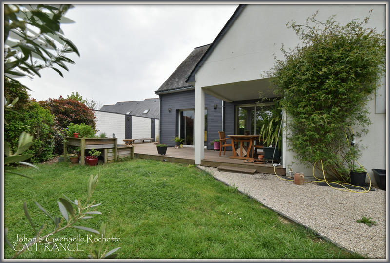 Maison - 140 m² - 8 pièces