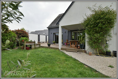 Maison - 140 m² - 8 pièces