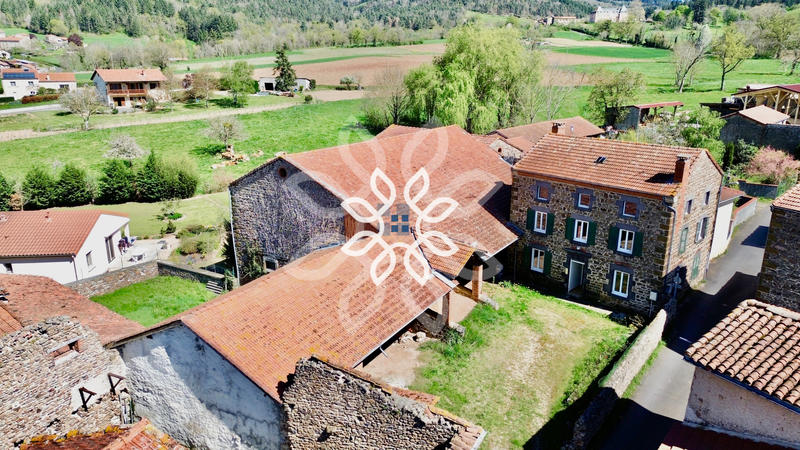 Maison - 107 m² - 7 pièces