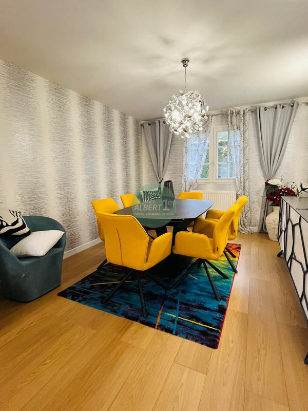 Maison - 140 m² - 6 pièces