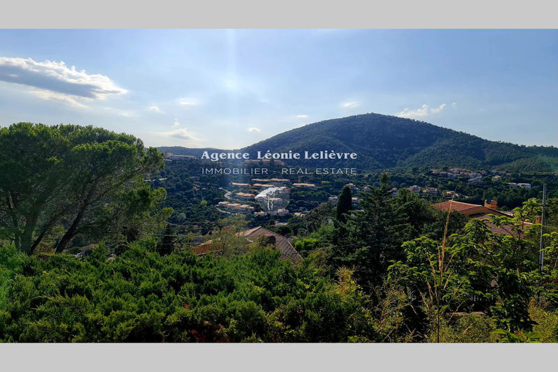 Maison - 180 m² - 5 pièces