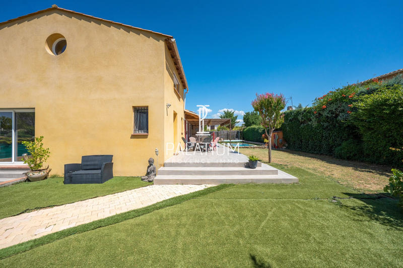 Maison - 155 m² - 6 pièces