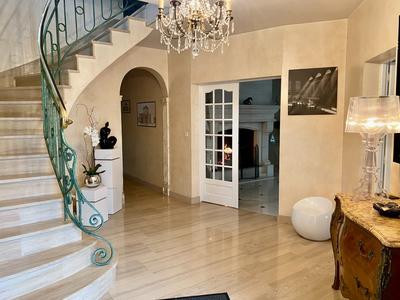 Maison bourgeoise - 296 m² - 7 pièces