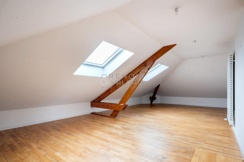 Appartement - 103 m² - 5 pièces