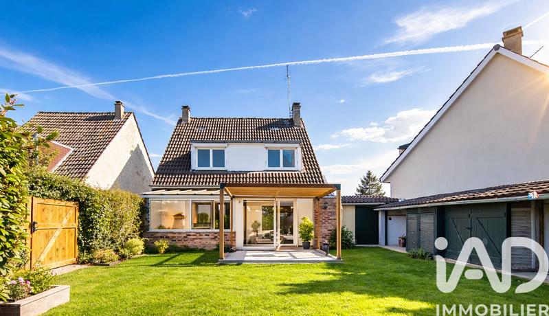 Maison - 98 m² - 5 pièces