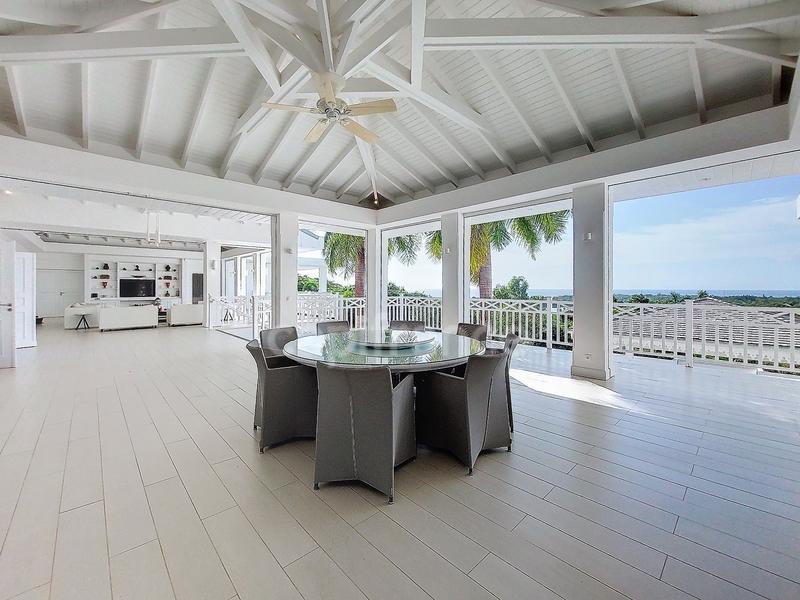 Propriété - 530 m² - 10 pièces