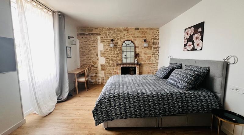 Propriété - 590 m² - 20 pièces