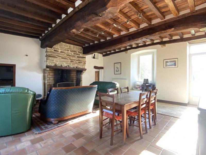 Corps de ferme - 180 m² - 8 pièces