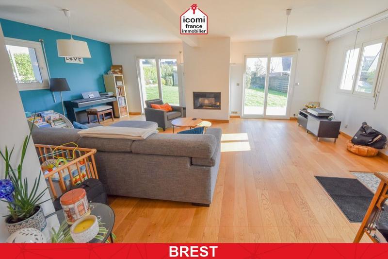 Maison - 185 m² - 8 pièces