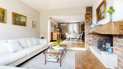 Maison - 280 m² - 7 pièces