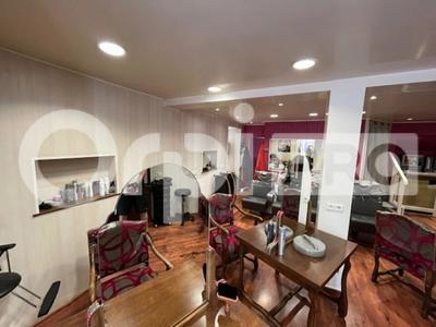 Immeuble - 64 m² - 2 pièces