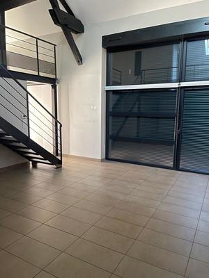 Appartement - 83 m² - 2 pièces