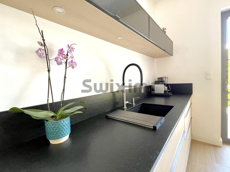 Maison - 180 m² - 6 pièces