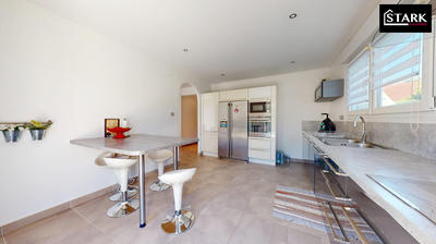 Maison contemporaine - 168 m² - 6 pièces