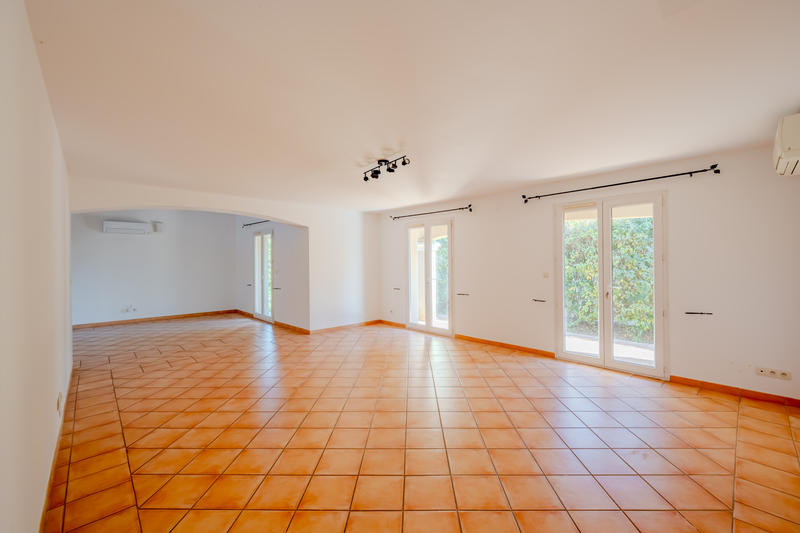 Local commercial - 163 m²