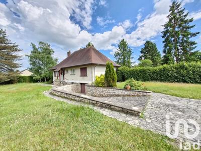 Maison - 184 m² - 8 pièces