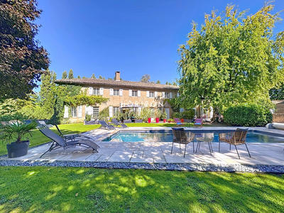 Maison ancienne - 224 m² - 7 pièces