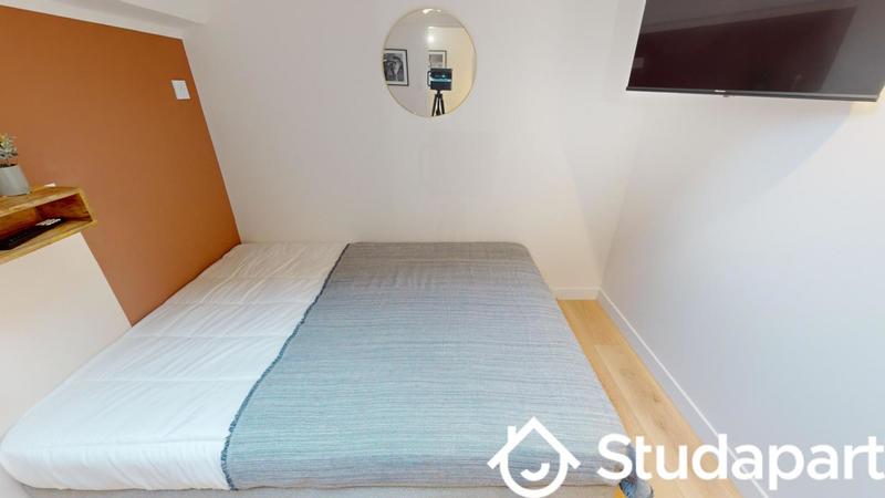 Chambre - 11 m² - 1 pièce