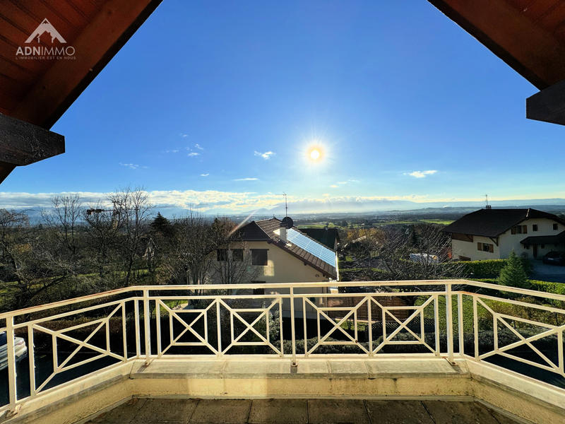 Maison - 205 m² - 6 pièces