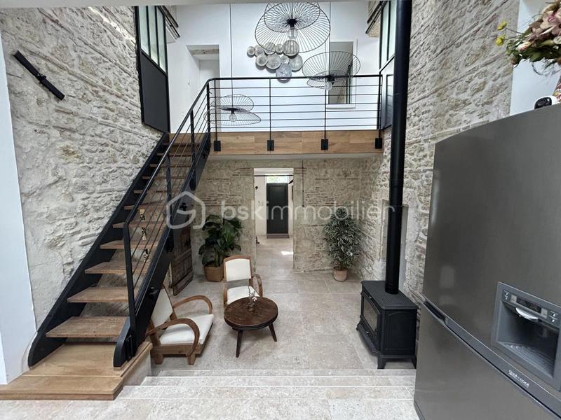 Maison en pierre - 215 m² - 5 pièces