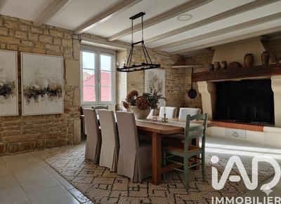 Maison - 186 m² - 7 pièces