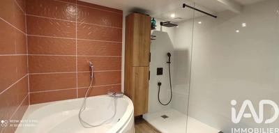 Maison - 94 m² - 5 pièces