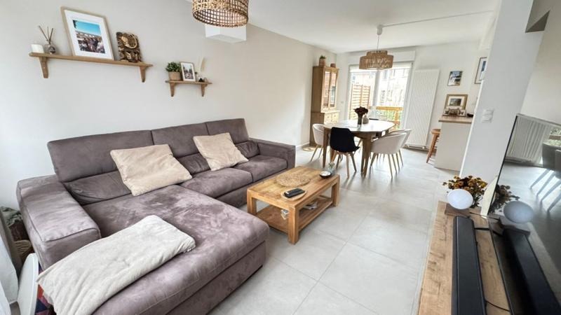 Maison - 85 m² - 4 pièces