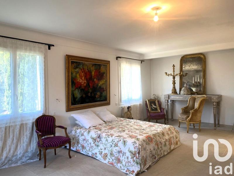 Maison - 256 m² - 9 pièces