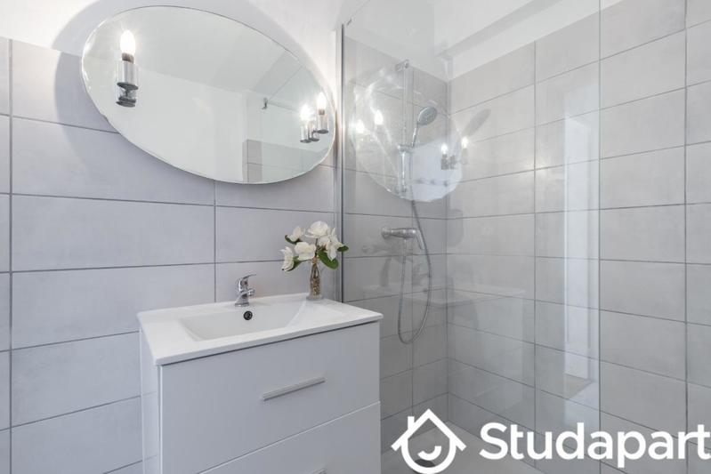 Chambre - 13 m² - 1 pièce