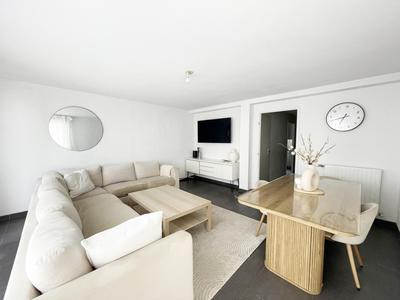 Maison - 93 m² - 4 pièces