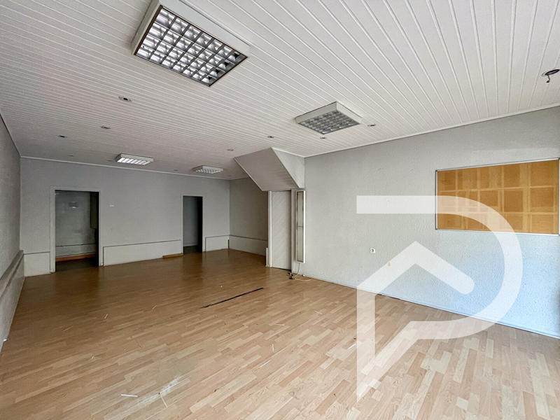 Local commercial - 52 m² - 1 pièce