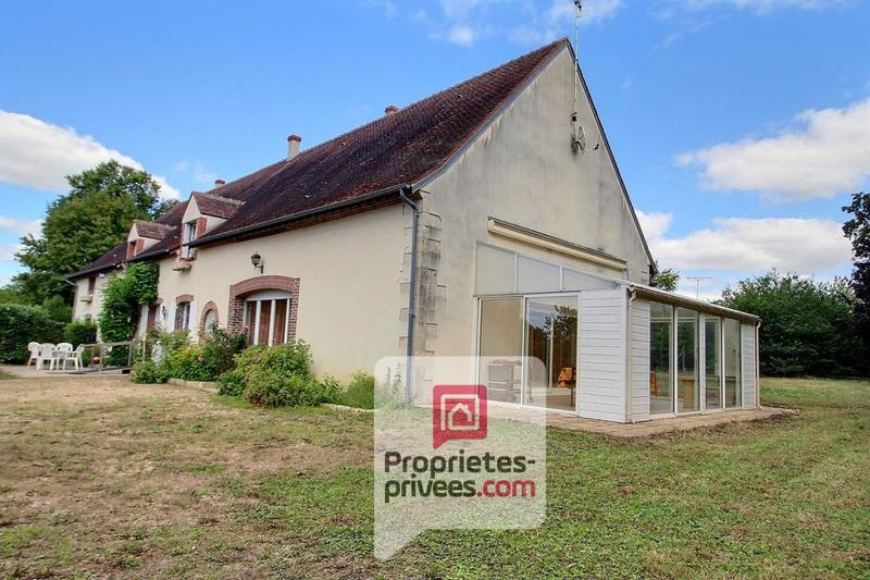 Maison - 210 m² - 6 pièces