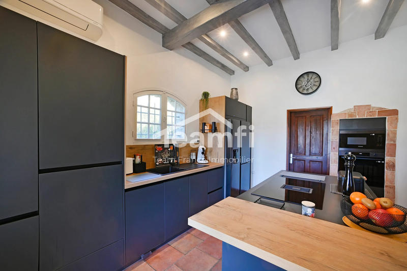 Maison traditionnelle - 135 m² - 7 pièces