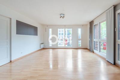 Appartement - 82 m² - 3 pièces