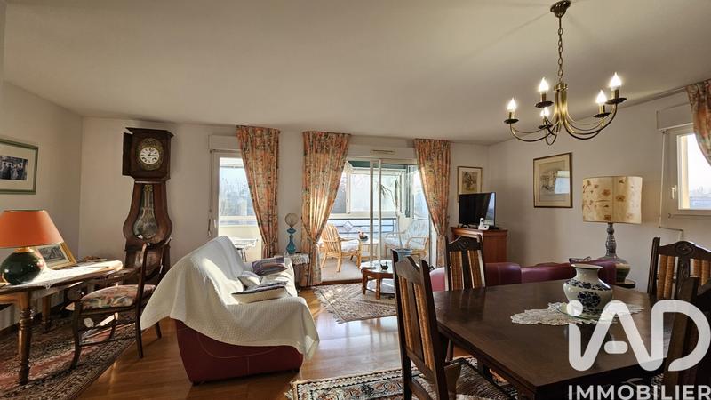 Appartement - 98 m² - 4 pièces