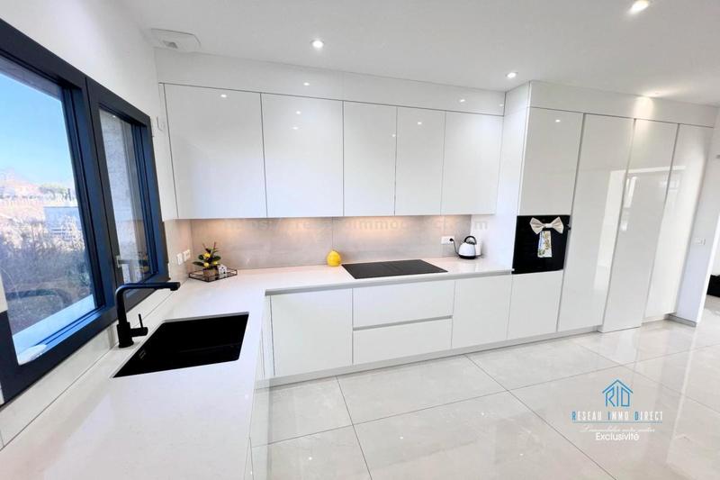 Villa - 125 m² - 5 pièces