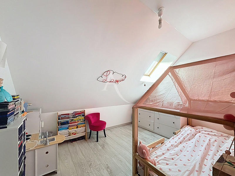 Maison - 110 m² - 6 pièces