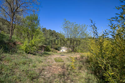 Terrain - 1 600 m²