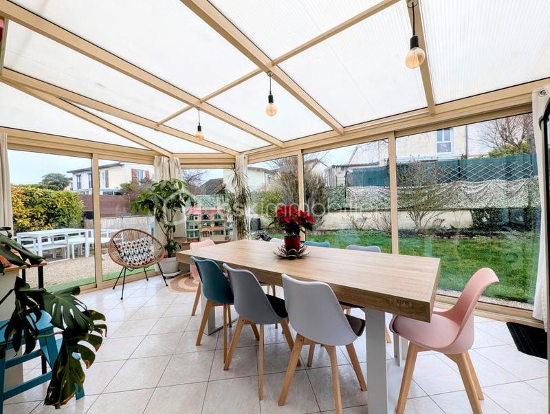 Maison de ville - 151 m² - 6 pièces