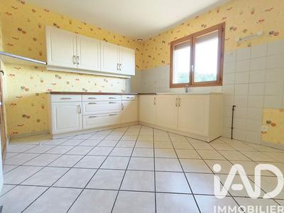 Maison - 93 m² - 4 pièces