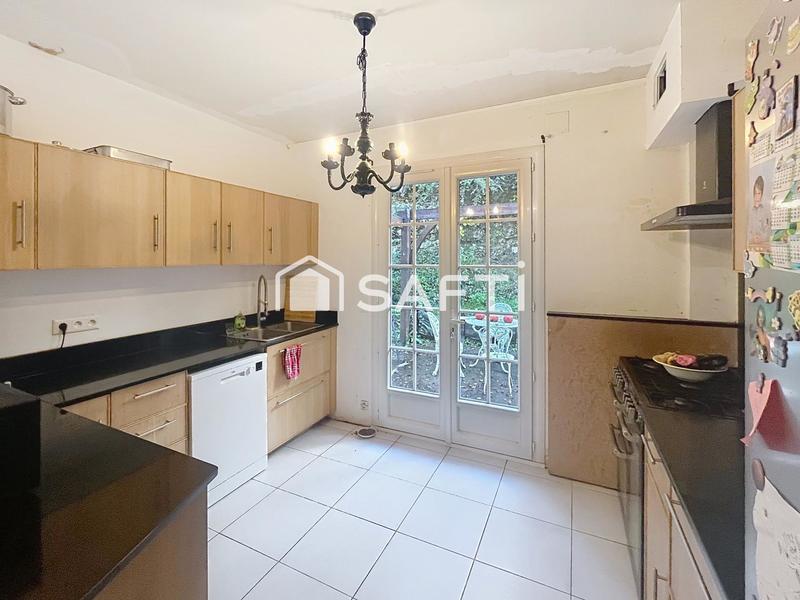 Maison - 188 m² - 7 pièces