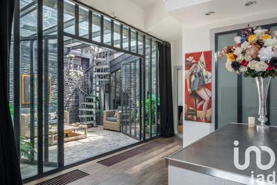 Appartement - 230 m² - 6 pièces