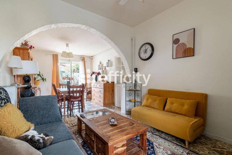 Maison - 110 m² - 6 pièces