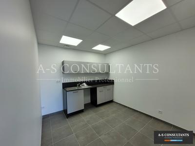 Local commercial - 115 m²