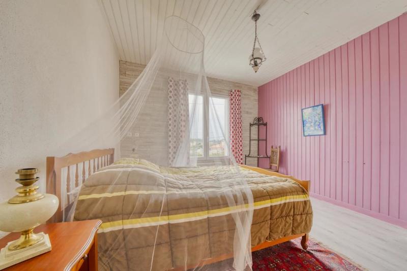 Maison - 271 m² - 10 pièces