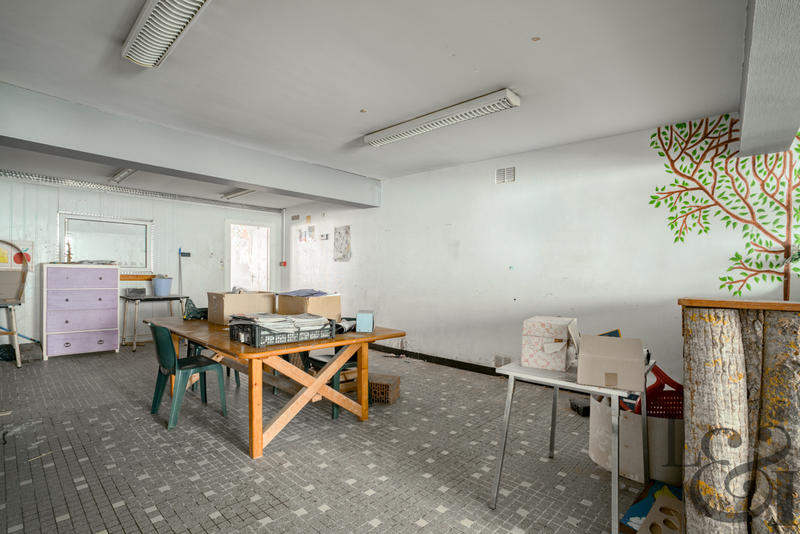 Maison - 210 m² - 8 pièces