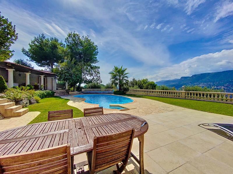 Villa - 155 m² - 4 pièces